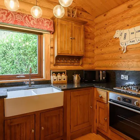 Hunters * Constable Burton